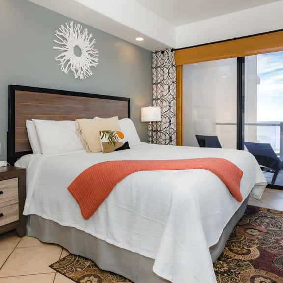 Beachfront | Golf | Heated Pools | Balcony - Image 1